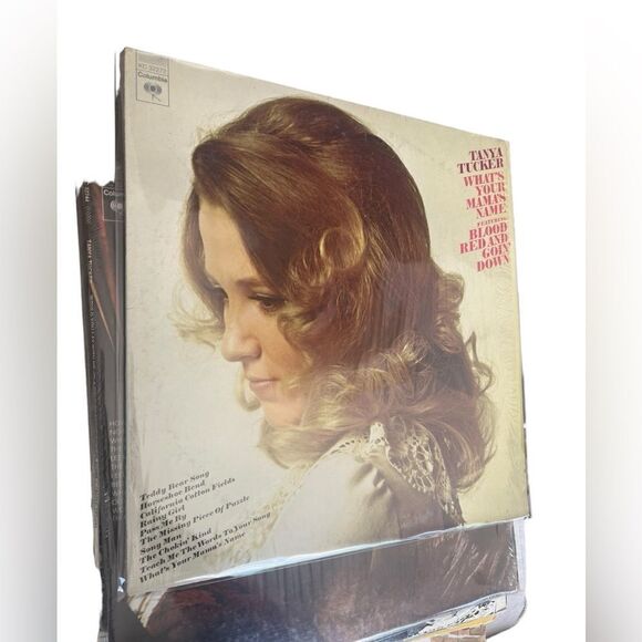 TANYA TUCKER “WHATS YOUR MAMA’S NAME” 1973 VINYL RECORD VINTAGE - Picture 2 of 10